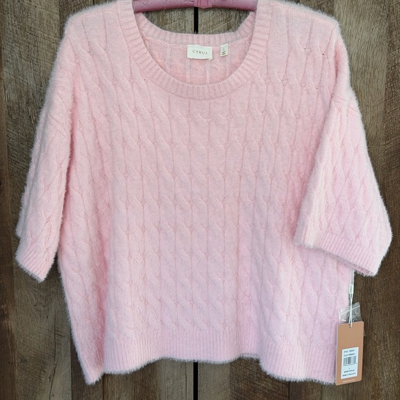 Cyrus ULTRA Soft Pink Cable Knit Sweater size L NWT - Picture 10 of 11